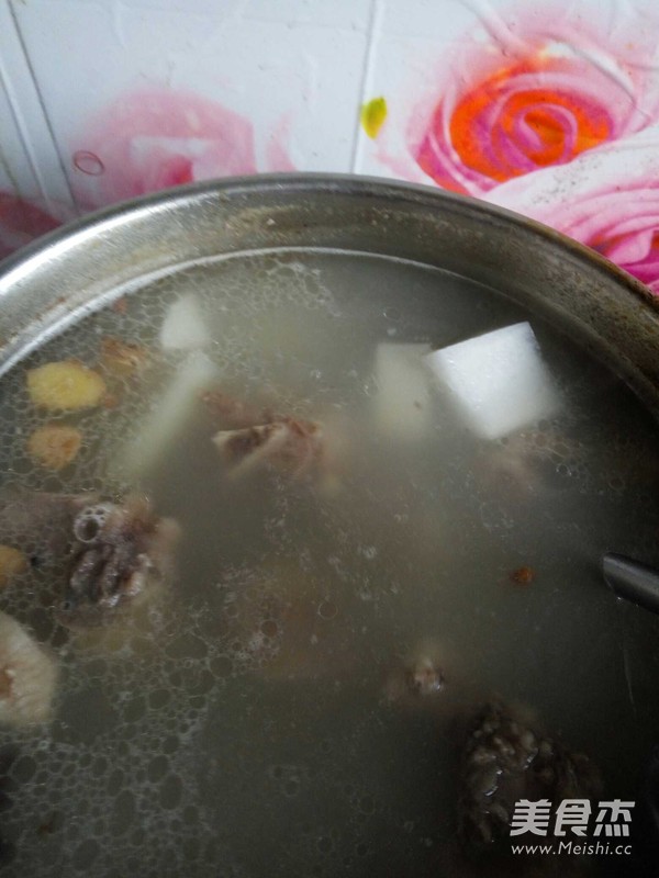 清燉羊肉湯的做法-咸鮮味煲菜譜