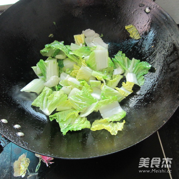 白菜煮粉皮的做法-家常味煮菜譜-易網(wǎng)健康養(yǎng)生網(wǎng) 白菜煮粉皮的做法-家常味煮菜譜