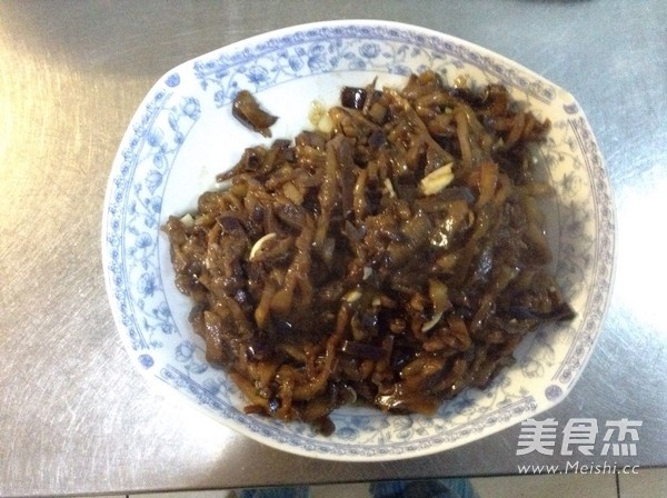 五花肉炒茄絲的做法-其它口味炒菜譜-易網(wǎng)健康養(yǎng)生網(wǎng) 五花肉炒茄絲的做法-其它口味炒菜譜