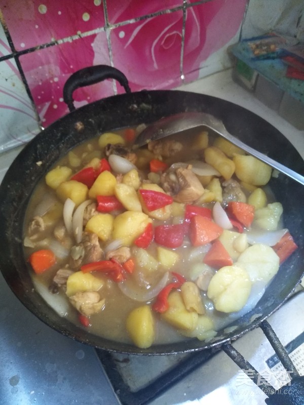 咖喱雞塊的做法-咖喱味燉菜譜