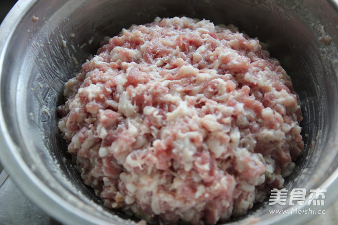 最好吃的揚(yáng)州獅子頭的做法-家常味煮菜譜