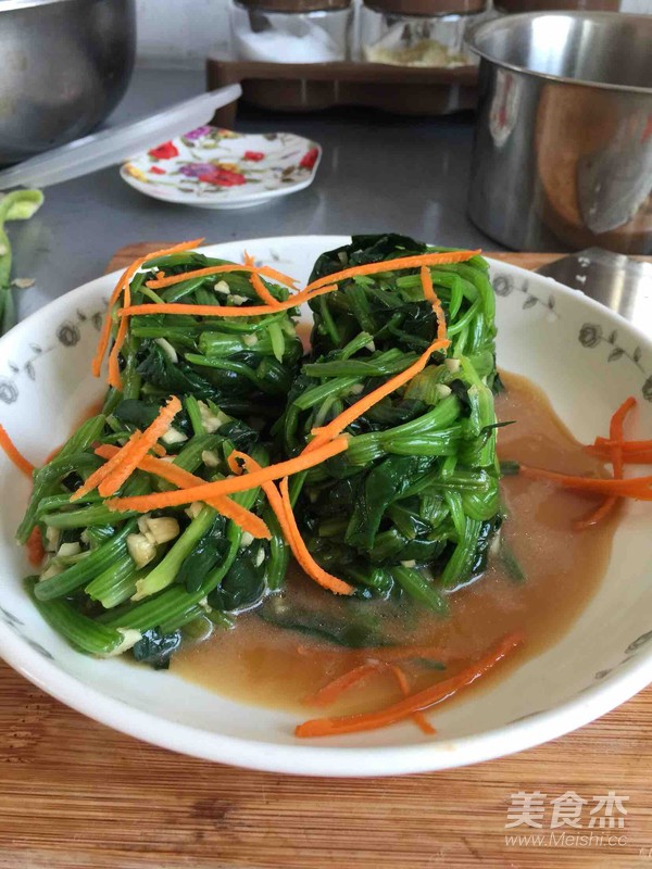 涼拌菠菜的做法-家常味拌菜譜