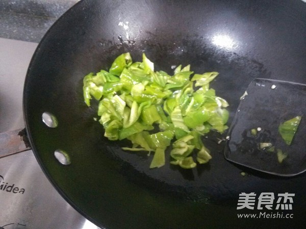 青椒雞翅的做法-其它口味燒菜譜