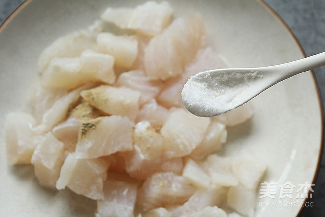 龍利魚(yú)豆腐煲的做法-家常味煮菜譜