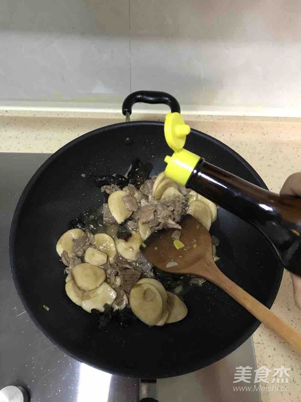杏鮑菇肉片的做法-家常味炒菜譜
