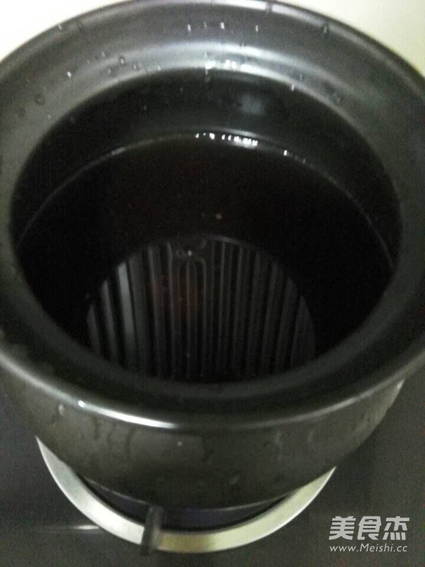 生熟地龍骨湯的做法-家常味燉菜譜