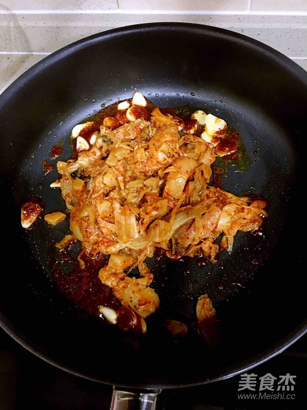 泡菜五花肉的做法-酸辣味炒菜譜