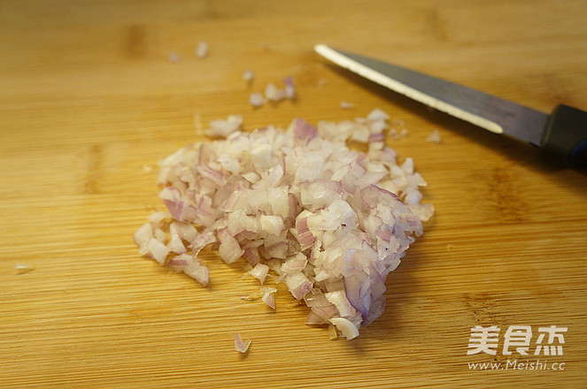 法式蒸貽貝的做法-咸鮮味煮菜譜-易網<a href=http://www.gyfww.com/ target=_blank class=infotextkey>健康養生</a>網 法式蒸貽貝的做法-咸鮮味煮菜譜