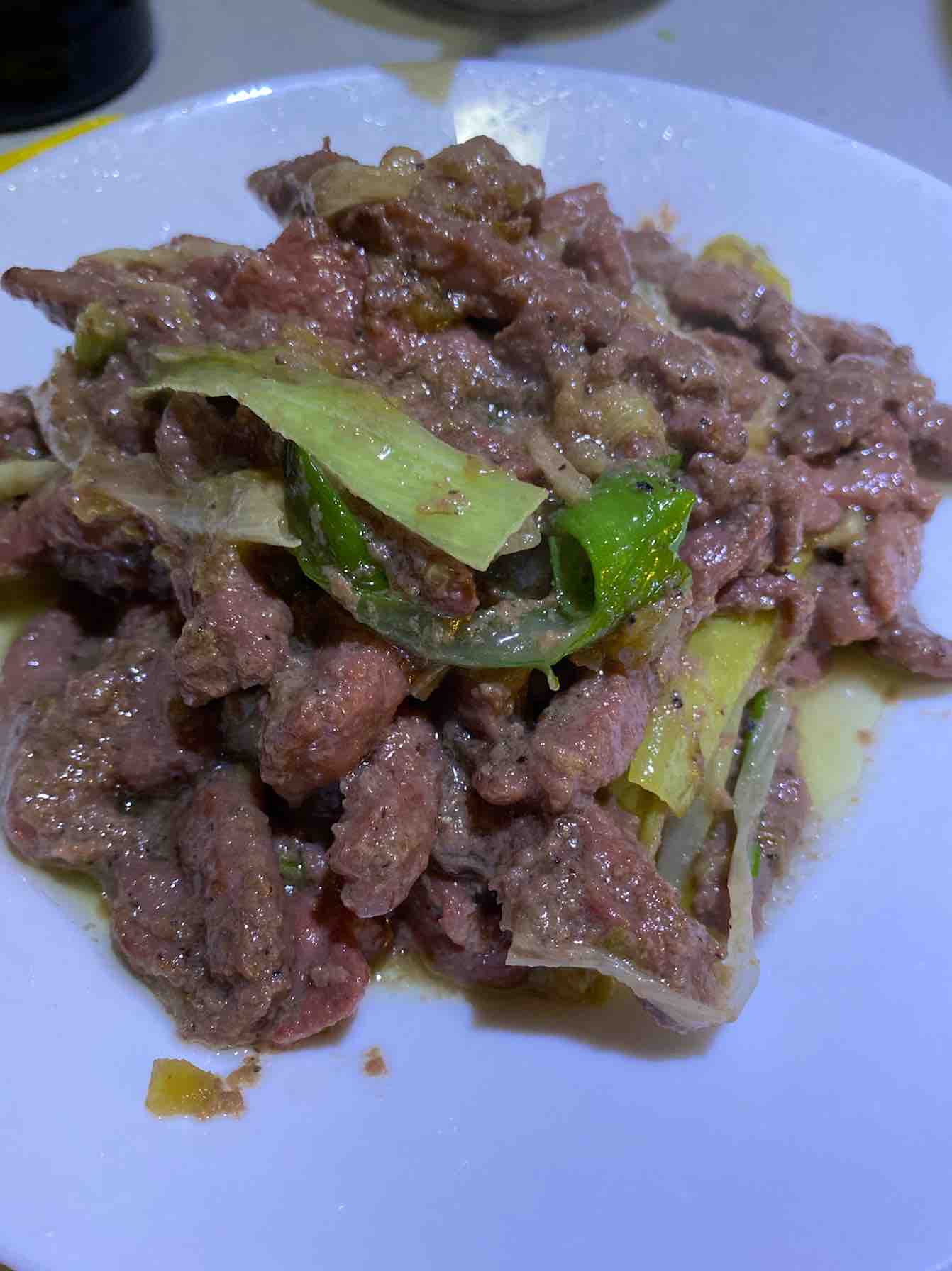 蔥爆黑椒牛柳的做法-家常味炒菜譜