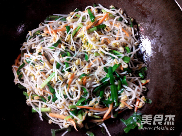 素炒豆芽的做法-家常味炒菜譜