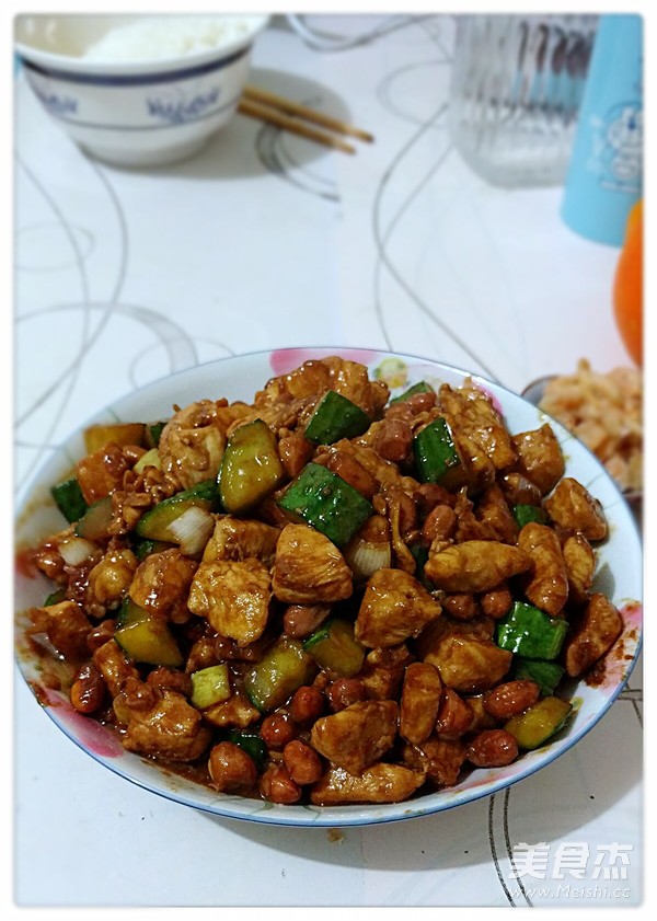 醬爆雞丁的做法-家常味炒菜譜