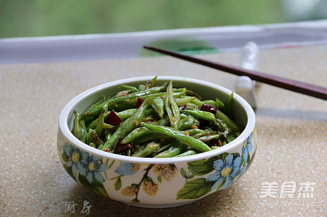 干煸扁豆絲的做法-香辣味炒菜譜-易網健康養生網 干煸扁豆絲的做法-香辣味炒菜譜