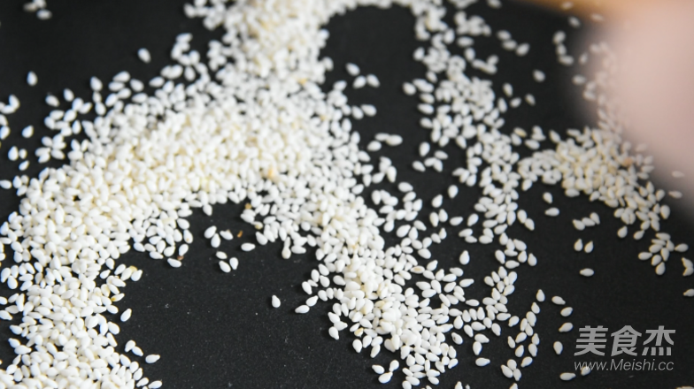 避風塘炒年糕的做法-麻辣味炒菜譜