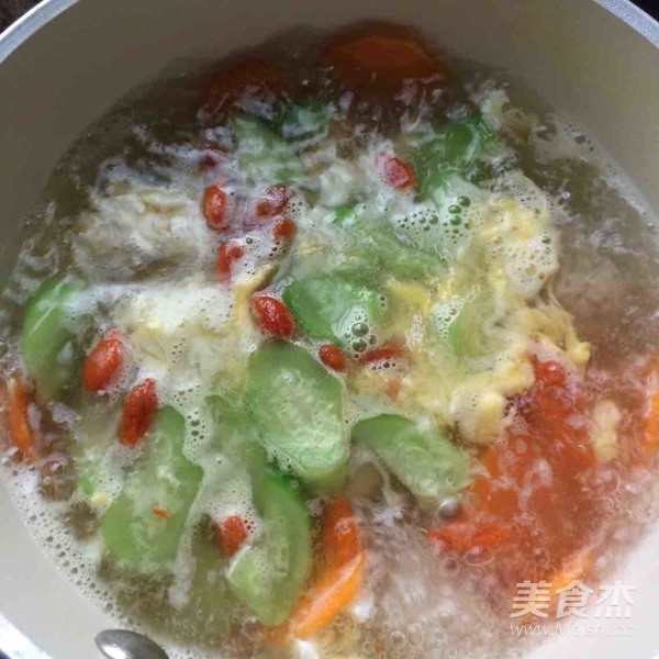 絲瓜雞蛋肉丸湯的做法-家常味煮菜譜