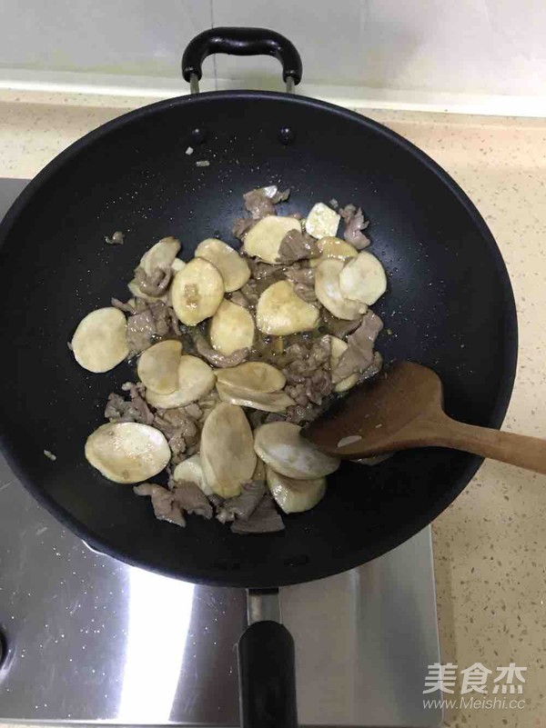 杏鮑菇肉片的做法-家常味炒菜譜