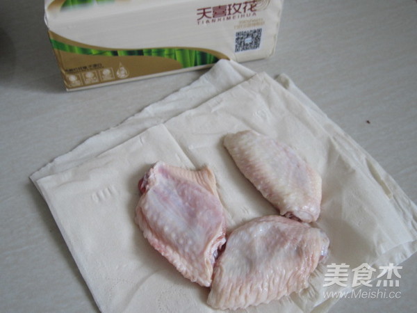 蒜香烤雞翅的做法-家常味烤菜譜-易網健康養生網 蒜香烤雞翅的做法-家常味烤菜譜