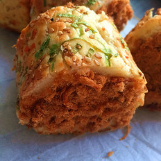 肉松面包卷的做法-咸鮮味烤菜譜