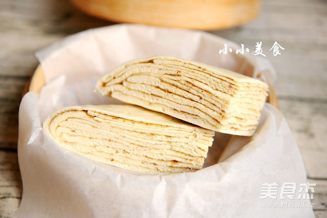 千層蒸餅：柔軟養胃的家常主食的做法-五香味蒸菜譜