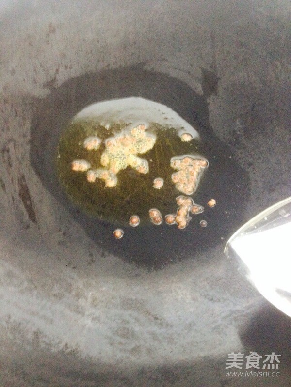 香菇炒雞的做法-家常味炒菜譜-易網健康養生網 香菇炒雞的做法-家常味炒菜譜