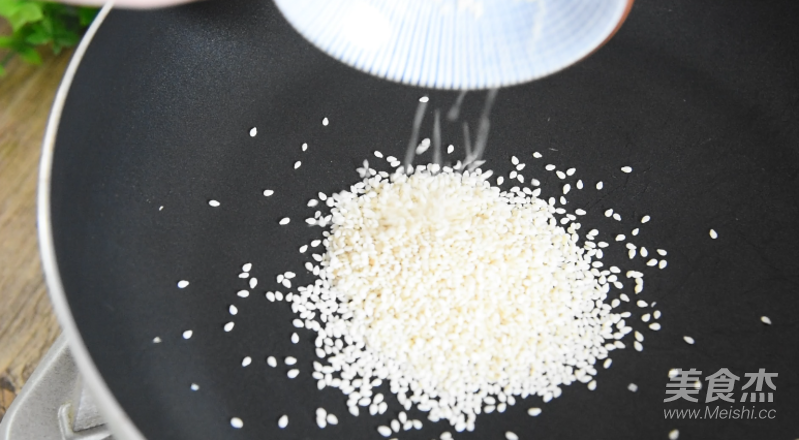 避風塘炒年糕的做法-麻辣味炒菜譜