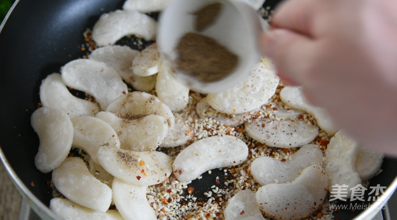 避風塘炒年糕的做法-麻辣味炒菜譜