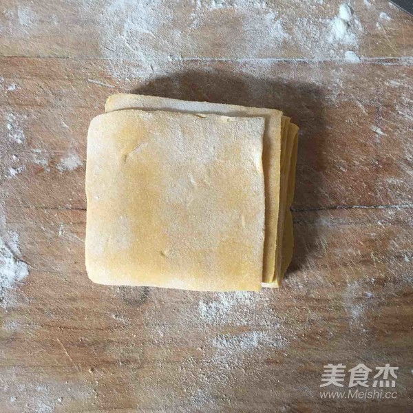 （金甲）餛飩的做法-咸鮮味煮菜譜