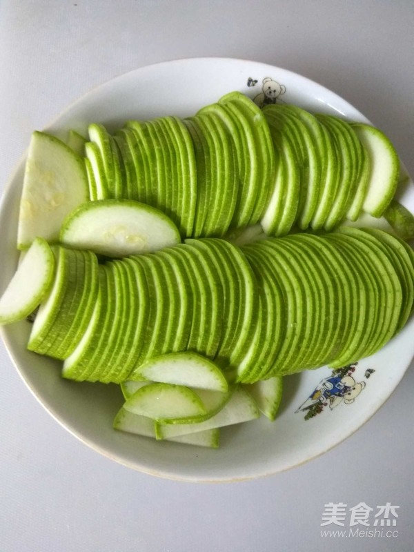 角瓜炒香腸的做法-家常味炒菜譜-易網(wǎng)健康養(yǎng)生網(wǎng) 角瓜炒香腸的做法-家常味炒菜譜