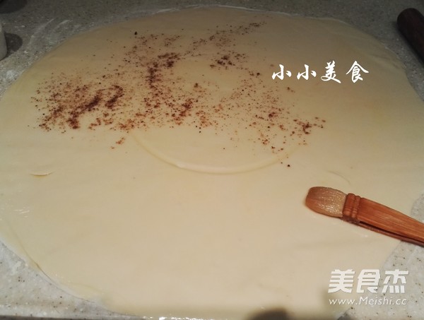 千層蒸餅：柔軟養胃的家常主食的做法-五香味蒸菜譜