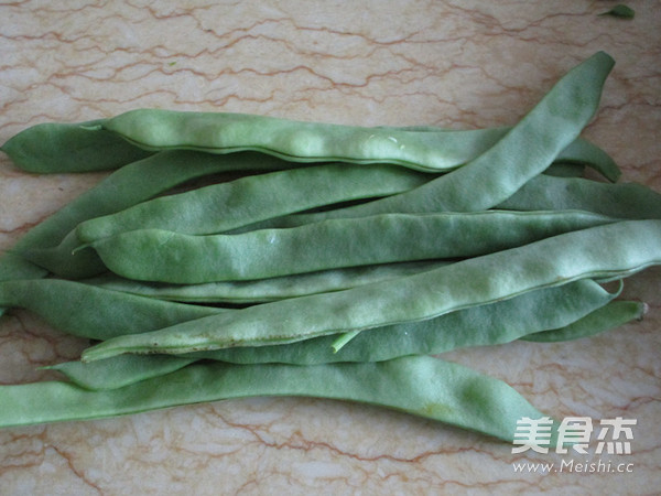 干煸扁豆絲的做法-香辣味炒菜譜-易網<a href=http://www.gyfww.com/ target=_blank class=infotextkey>健康養生</a>網 干煸扁豆絲的做法-香辣味炒菜譜