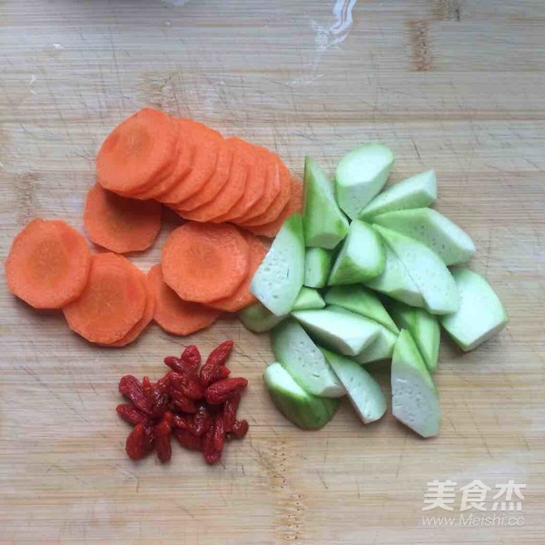 絲瓜雞蛋肉丸湯的做法-家常味煮菜譜