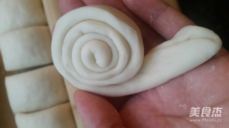 鹵肉香菜夾饃的做法-醬香味煨菜譜