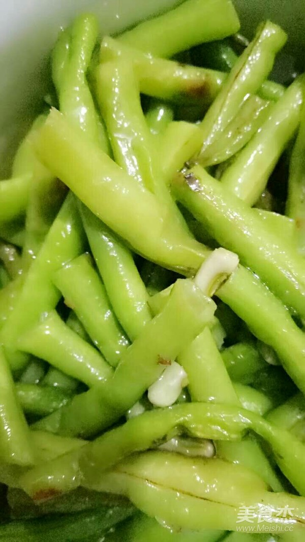 清炒豆角的做法-家常味炒菜譜-易網健康養生網 清炒豆角的做法-家常味炒菜譜