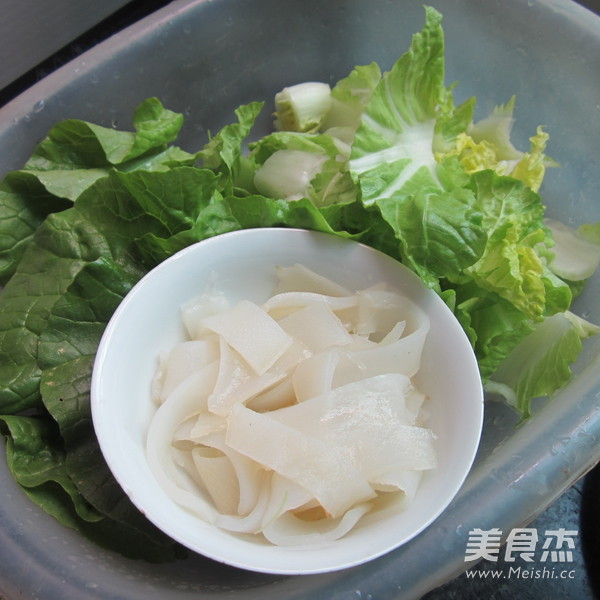 白菜煮粉皮的做法-家常味煮菜譜-易網(wǎng)健康養(yǎng)生網(wǎng) 白菜煮粉皮的做法-家常味煮菜譜