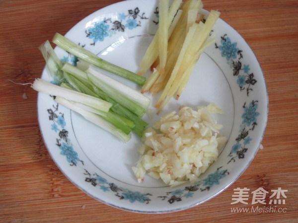 蒜香烤雞翅的做法-家常味烤菜譜-易網健康養生網 蒜香烤雞翅的做法-家常味烤菜譜