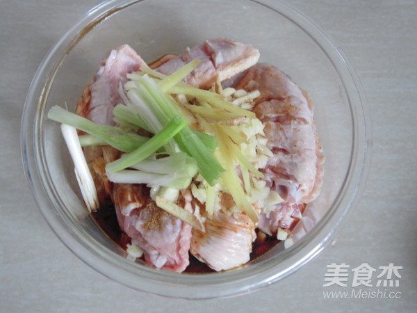 蒜香烤雞翅的做法-家常味烤菜譜-易網健康養生網 蒜香烤雞翅的做法-家常味烤菜譜