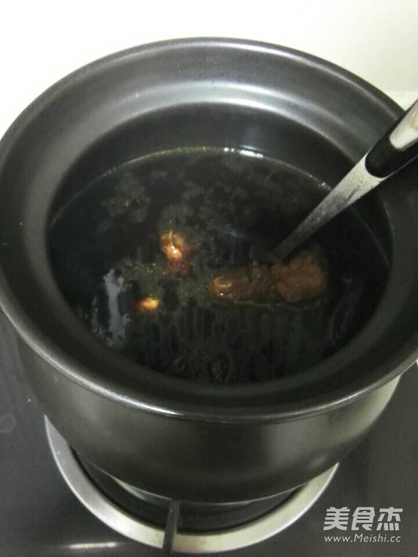 生熟地龍骨湯的做法-家常味燉菜譜