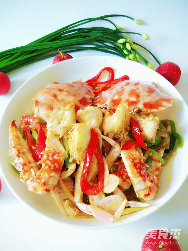 雙椒辣炒螃蟹的做法-家常味炒菜譜