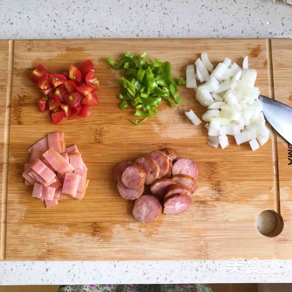 培根香腸披薩的做法-家常味烤菜譜