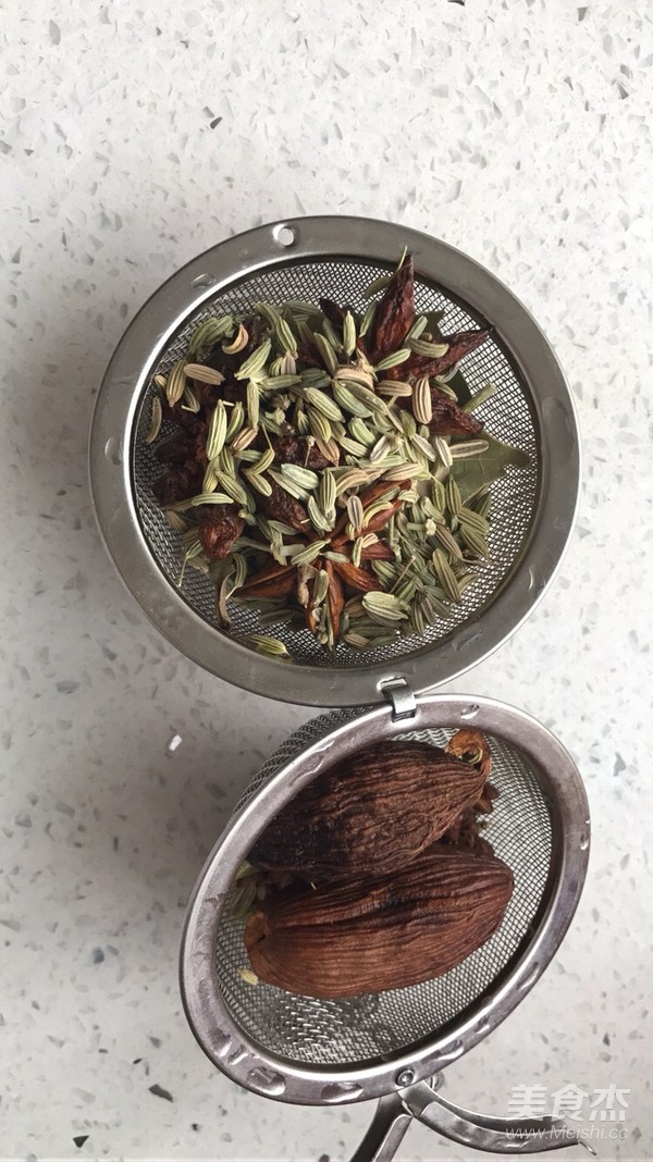 肉夾饃的做法-咸鮮味燉菜譜