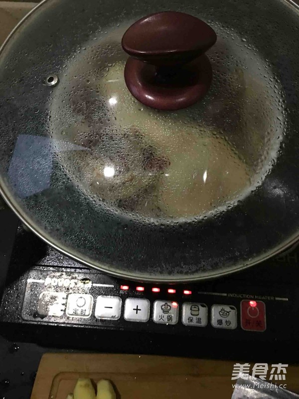 燉童子雞湯的做法-咸鮮味燉菜譜