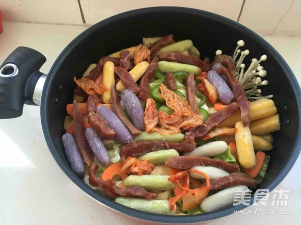 韓國年糕芝士火鍋的做法-咖喱味燉菜譜-易網健康養生網 韓國年糕芝士火鍋的做法-咖喱味燉菜譜