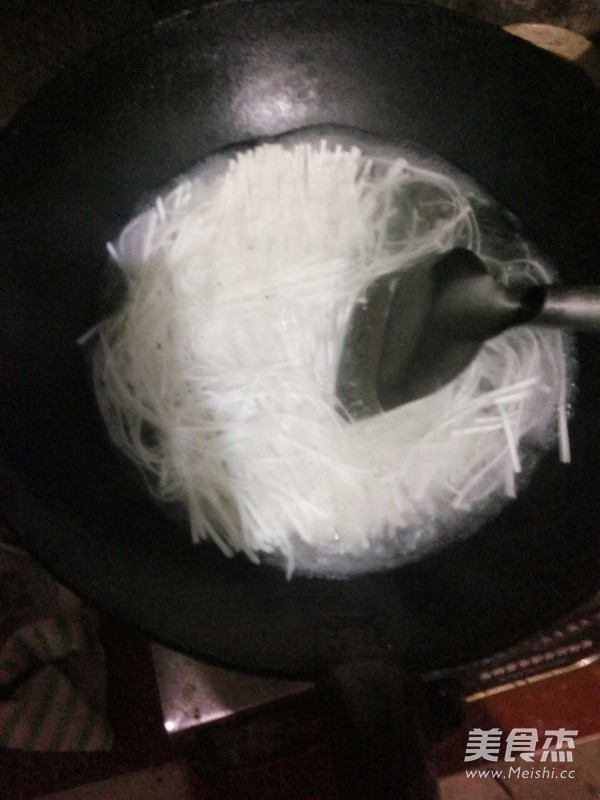 拌面的做法-五香味拌菜譜