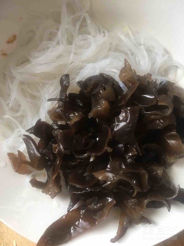 花樣拌黃瓜的做法-家常味拌菜譜-易網(wǎng)健康養(yǎng)生網(wǎng) 花樣拌黃瓜的做法-家常味拌菜譜