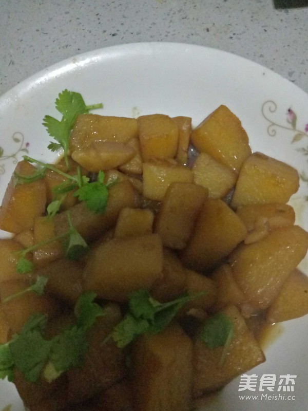 紅燒土豆塊的做法-醬香味燒菜譜-易網(wǎng)健康養(yǎng)生網(wǎng) 紅燒土豆塊的做法-醬香味燒菜譜