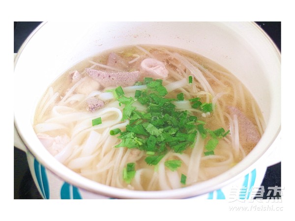 三鮮煮河粉的做法-家常味煮菜譜-易網健康養生網 三鮮煮河粉的做法-家常味煮菜譜