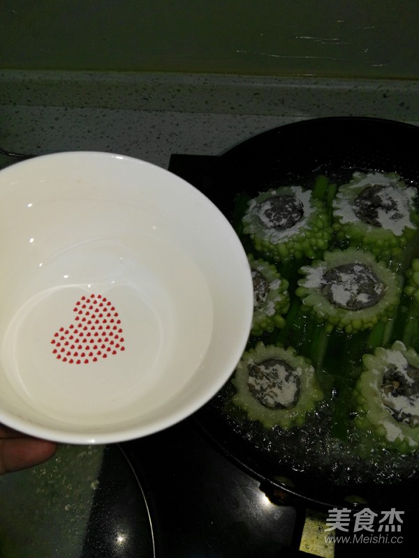 牛肉苦瓜燒的做法-咸鮮味燒菜譜