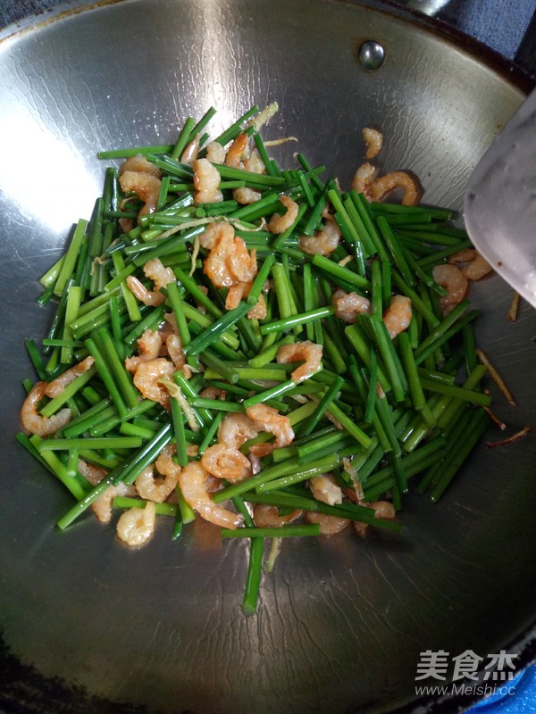 韭菜花炒蝦仁的做法-咸鮮味炒菜譜