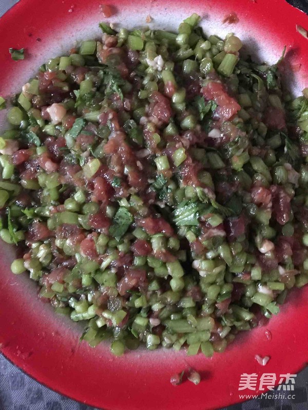 蒿子桿蒸肉餅的做法-咸鮮味蒸菜譜