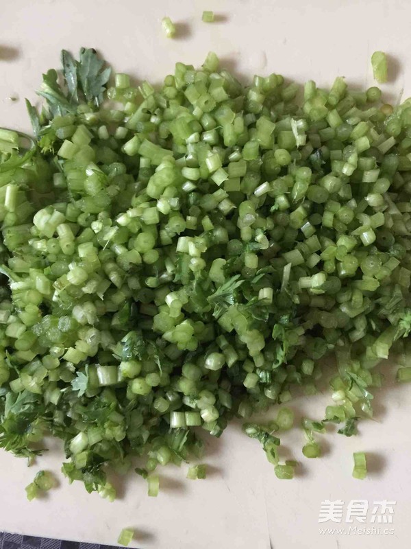 蒿子桿蒸肉餅的做法-咸鮮味蒸菜譜