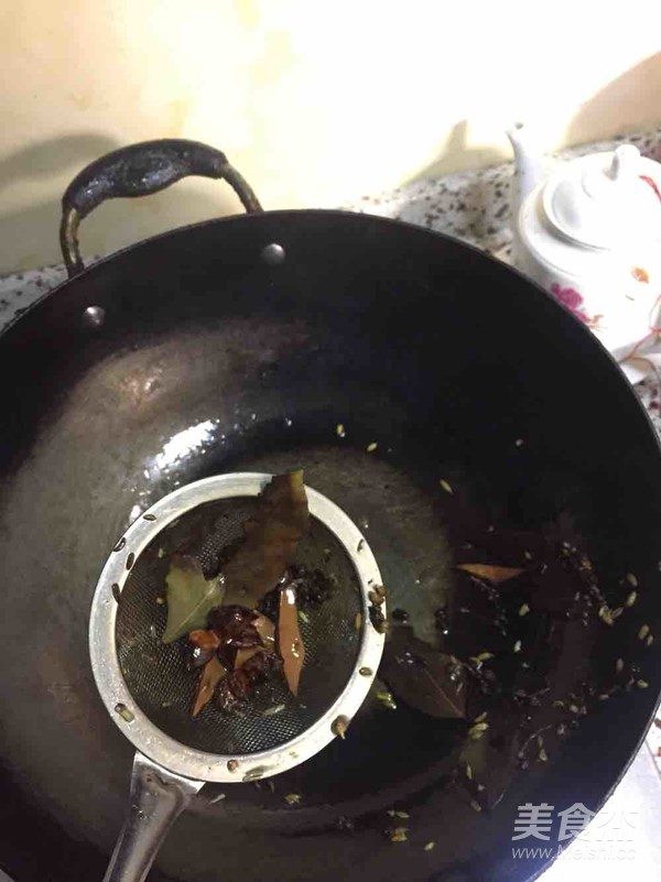 山城雞翅的做法-麻辣味炒菜譜